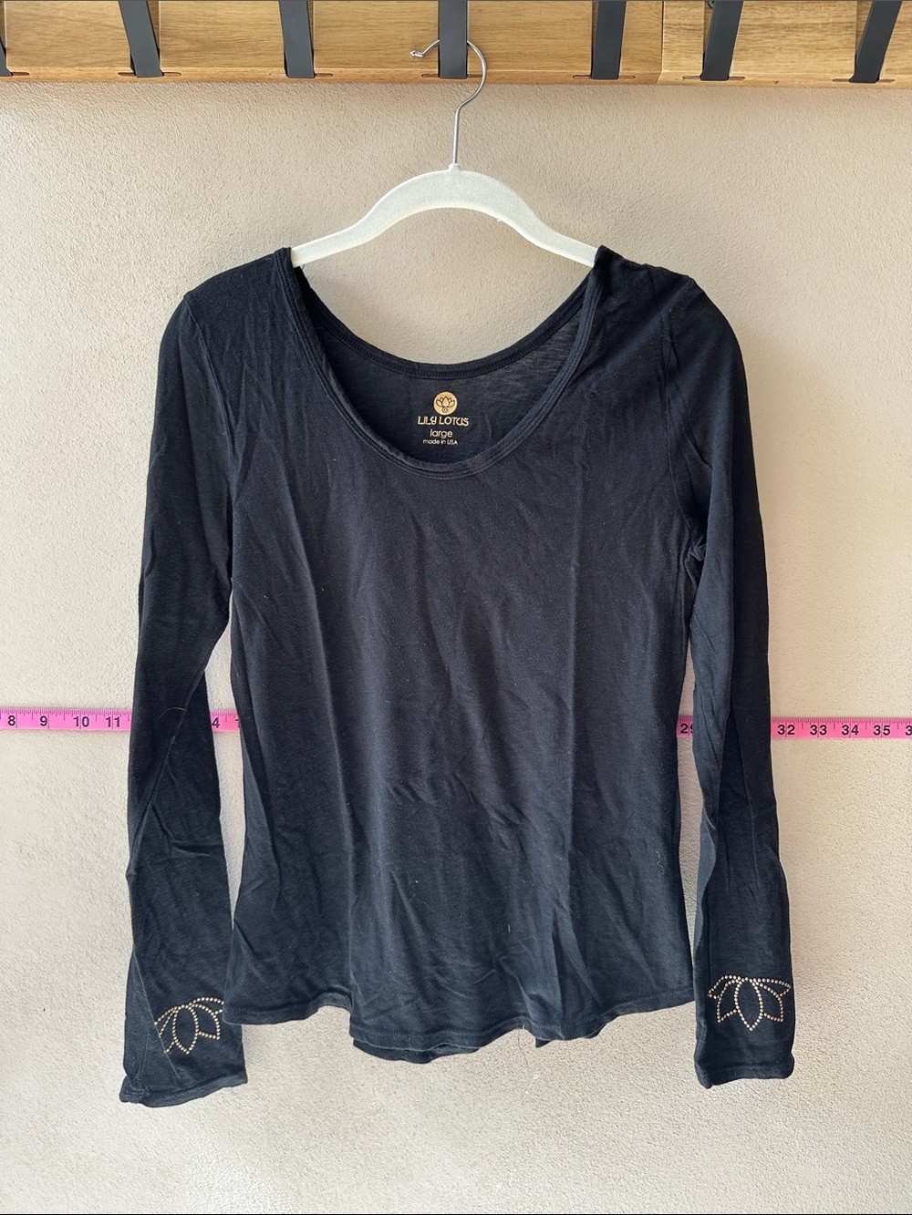 Lily Lotus organic CottonBlack Long Sleeve Scoop Neck Yoga Top